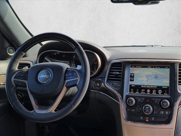Used 2015 Jeep Grand Cherokee Overland AWD/4WD image 24
