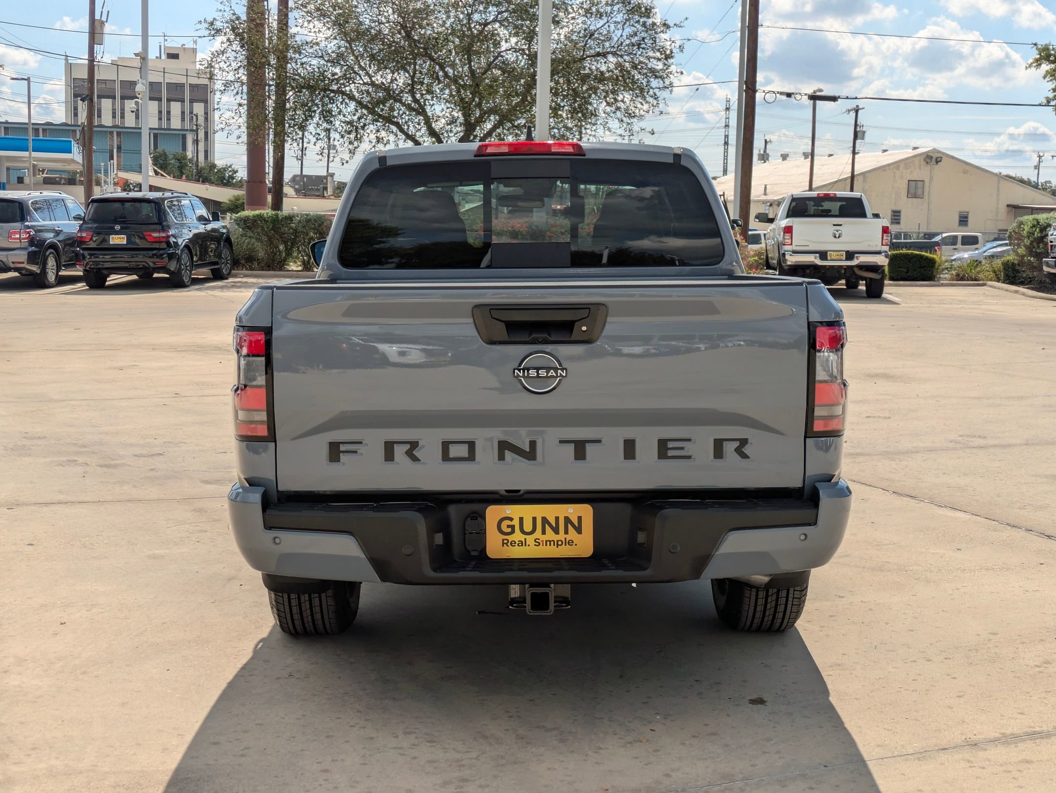 New 2026 Nissan Frontier SV image 4