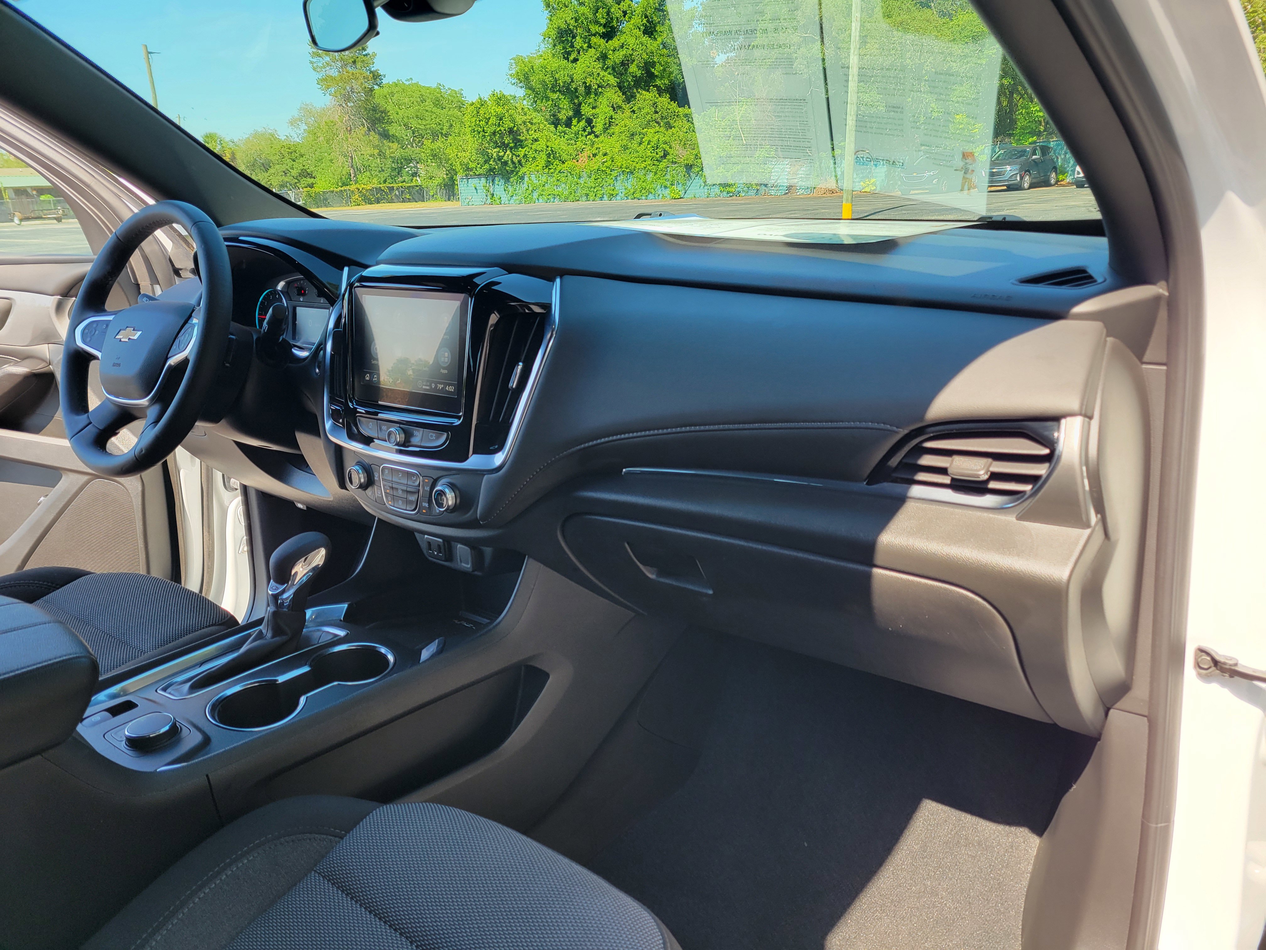 Used 2023 Chevrolet Traverse LT FWD image 29