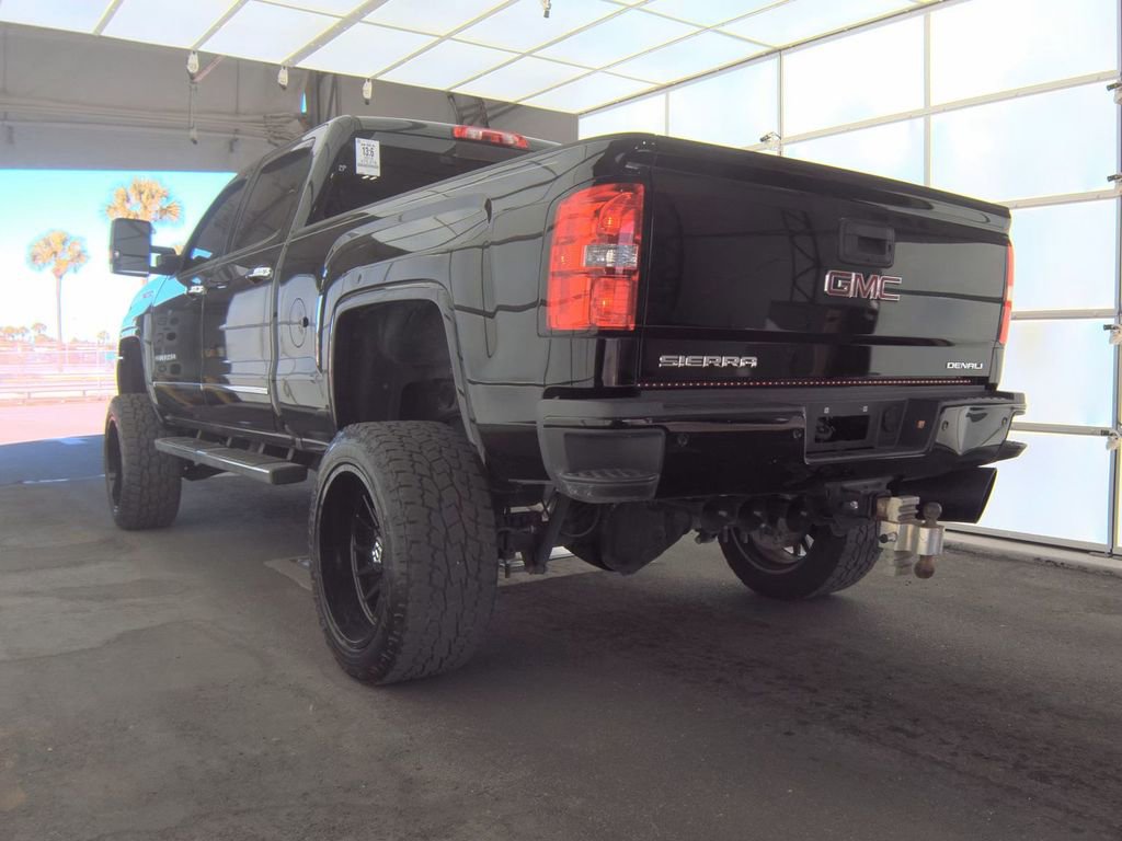 Used 2018 GMC Sierra 2500 Denali w/ Duramax Plus Package image 5