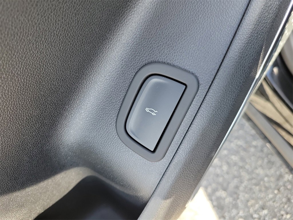 New 2025 Buick Enclave Sport Touring image 24