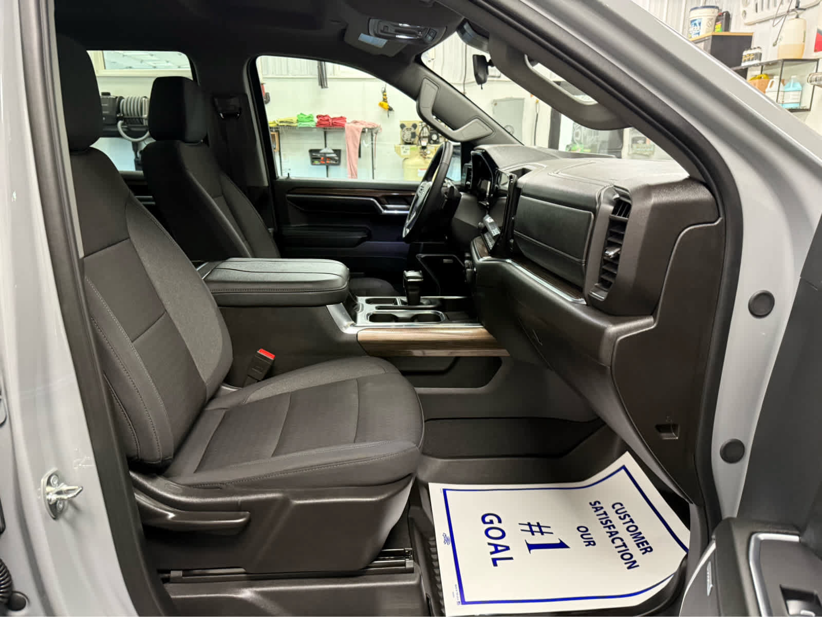 Used 2024 Chevrolet Silverado 1500 RST w/ Convenience Package II AWD/4WD image 26