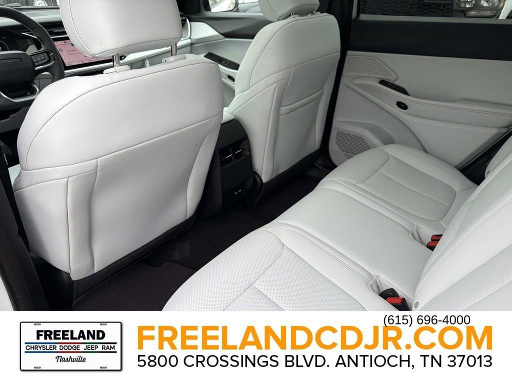 New 2026 Jeep Cherokee Limited image 15