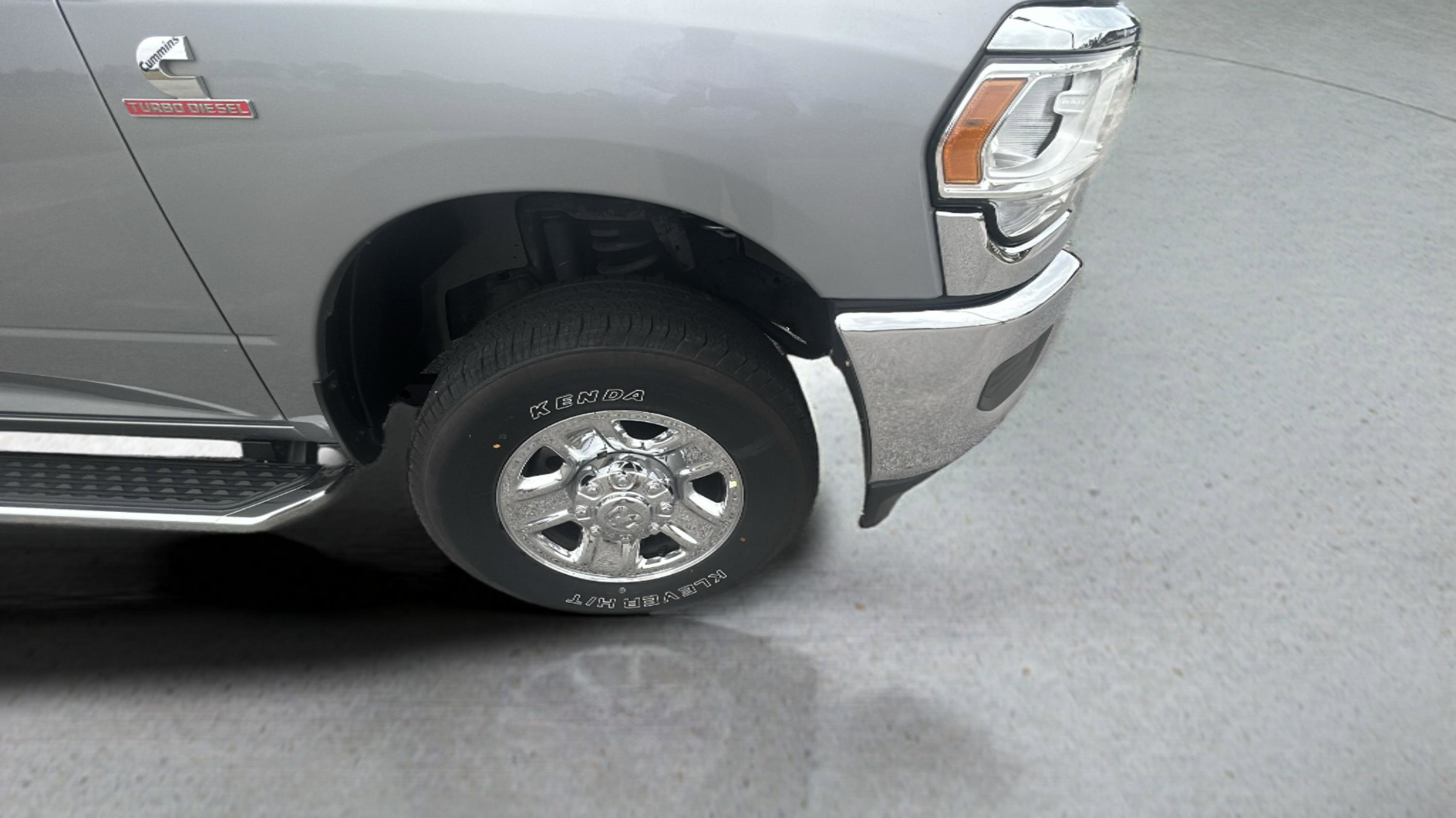 Used 2023 RAM 2500 Tradesman image 17