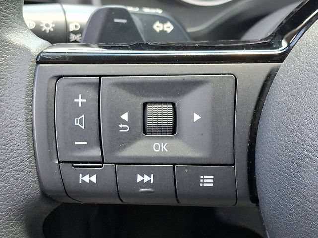 Used 2023 Nissan Rogue SV AWD/4WD image 20