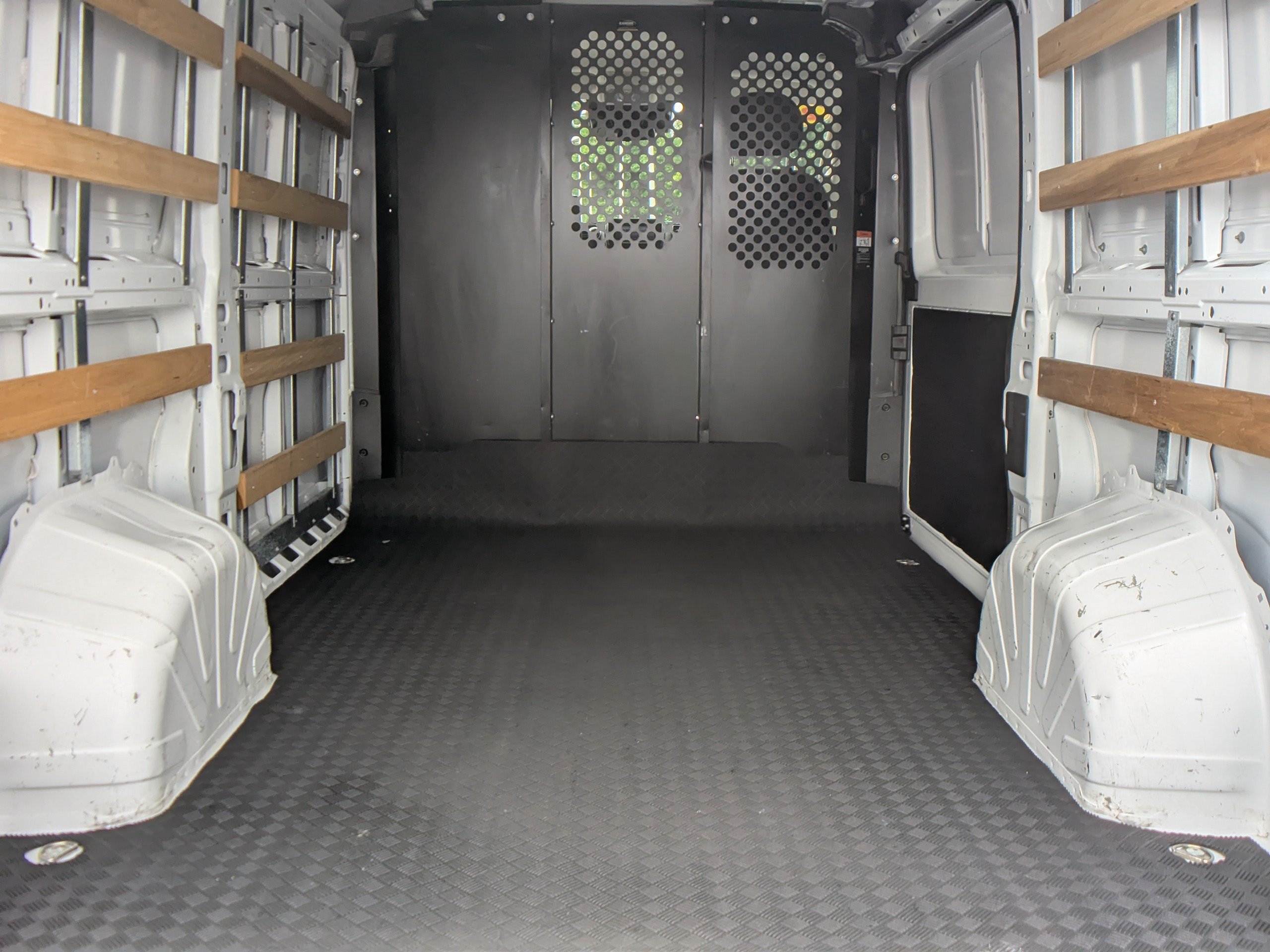 Used 2025 RAM ProMaster 2500 w/ U-Haul Equipment Group FWD image 9