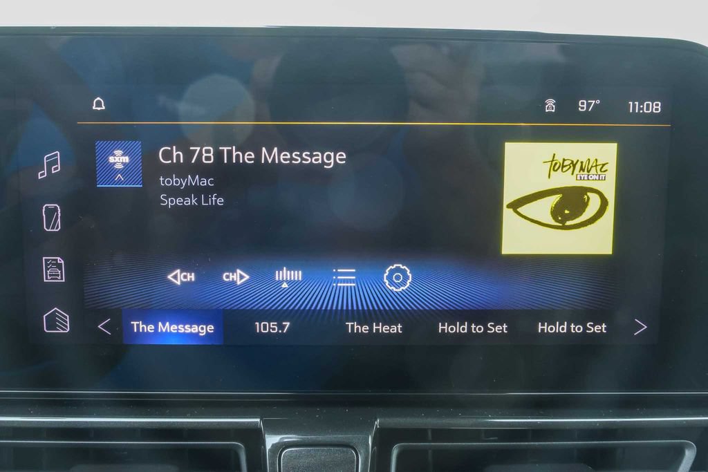Used 2025 Chevrolet TrailBlazer LT AWD/4WD image 24