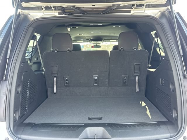 Used 2023 GMC Yukon XL SLE AWD/4WD image 13