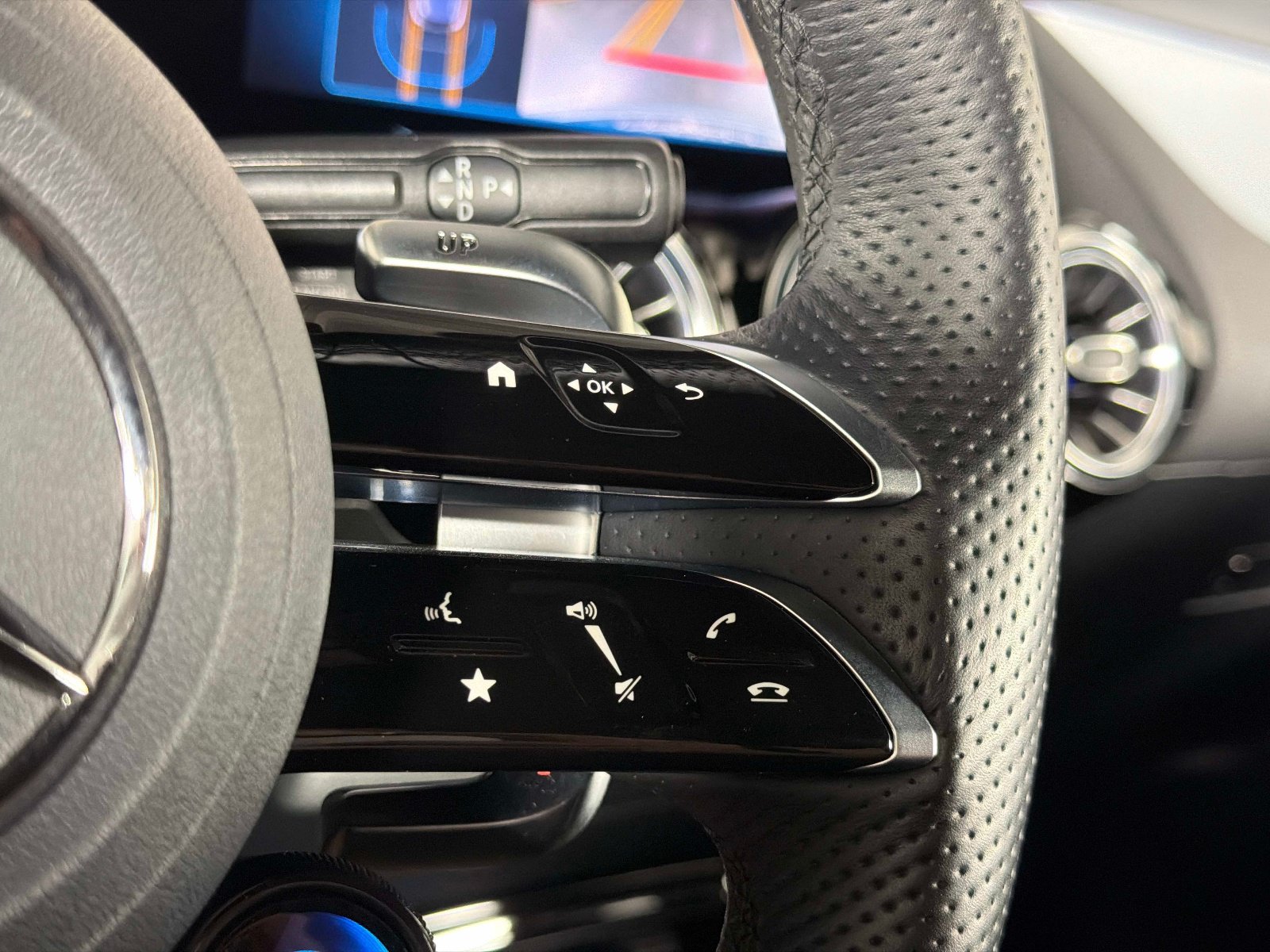 Used 2025 Mercedes-Benz GLA 35 AMG 4MATIC image 49