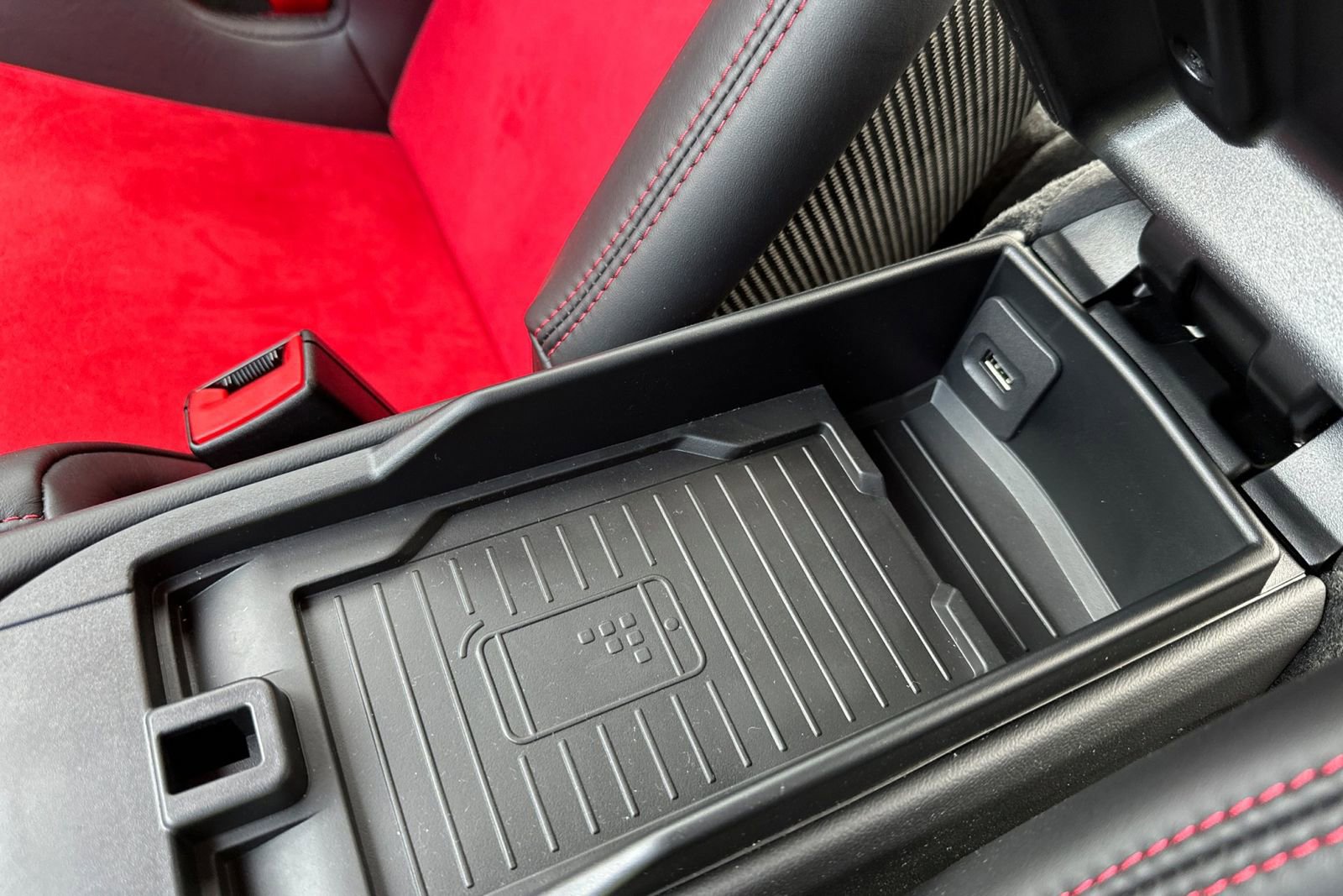 Used 2018 Porsche 911 GT2 RS image 25