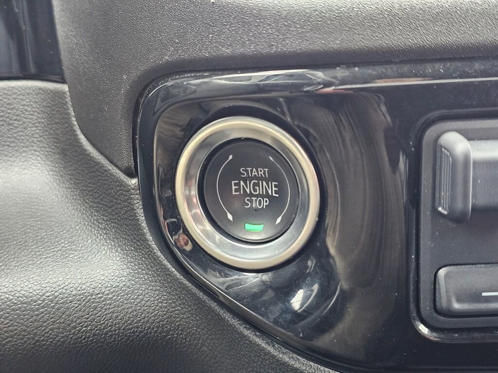 Certified 2025 Chevrolet Silverado 1500 LT w/ Work Truck Package AWD/4WD image 17