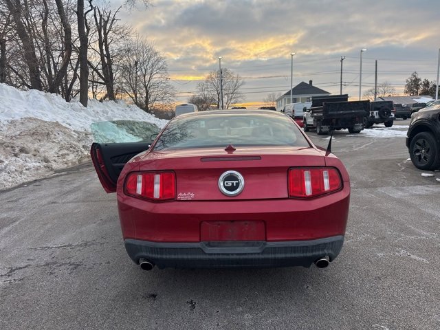 Used 2010 Ford Mustang GT image 4