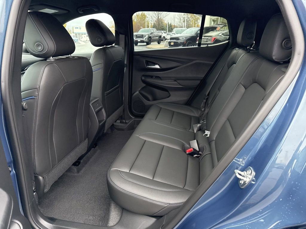 New 2026 Buick Envista Sport Touring image 10