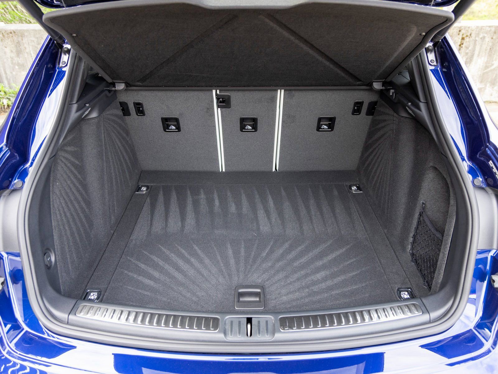 New 2025 Porsche Macan image 49