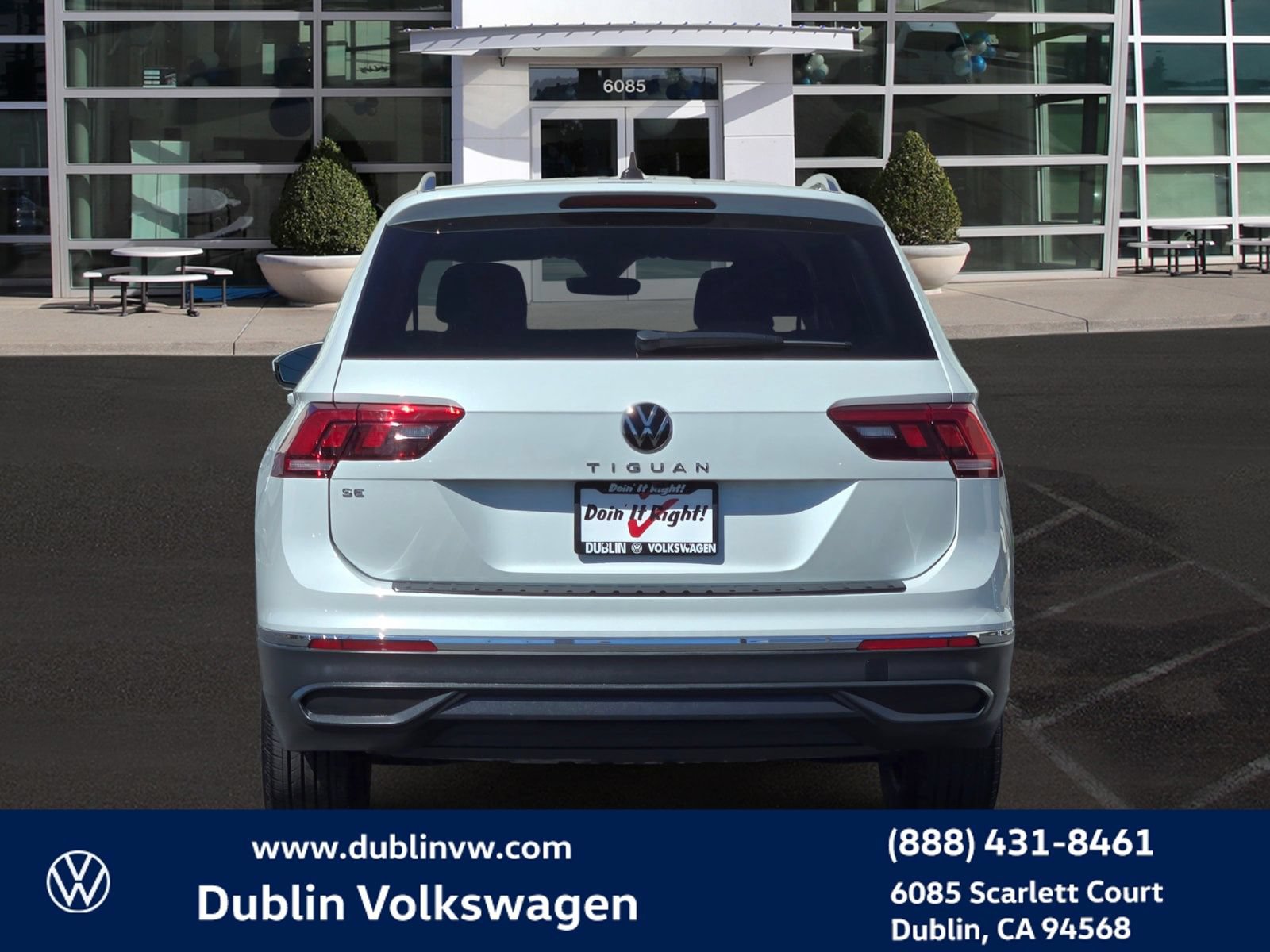 Certified 2023 Volkswagen Tiguan SE FWD image 5