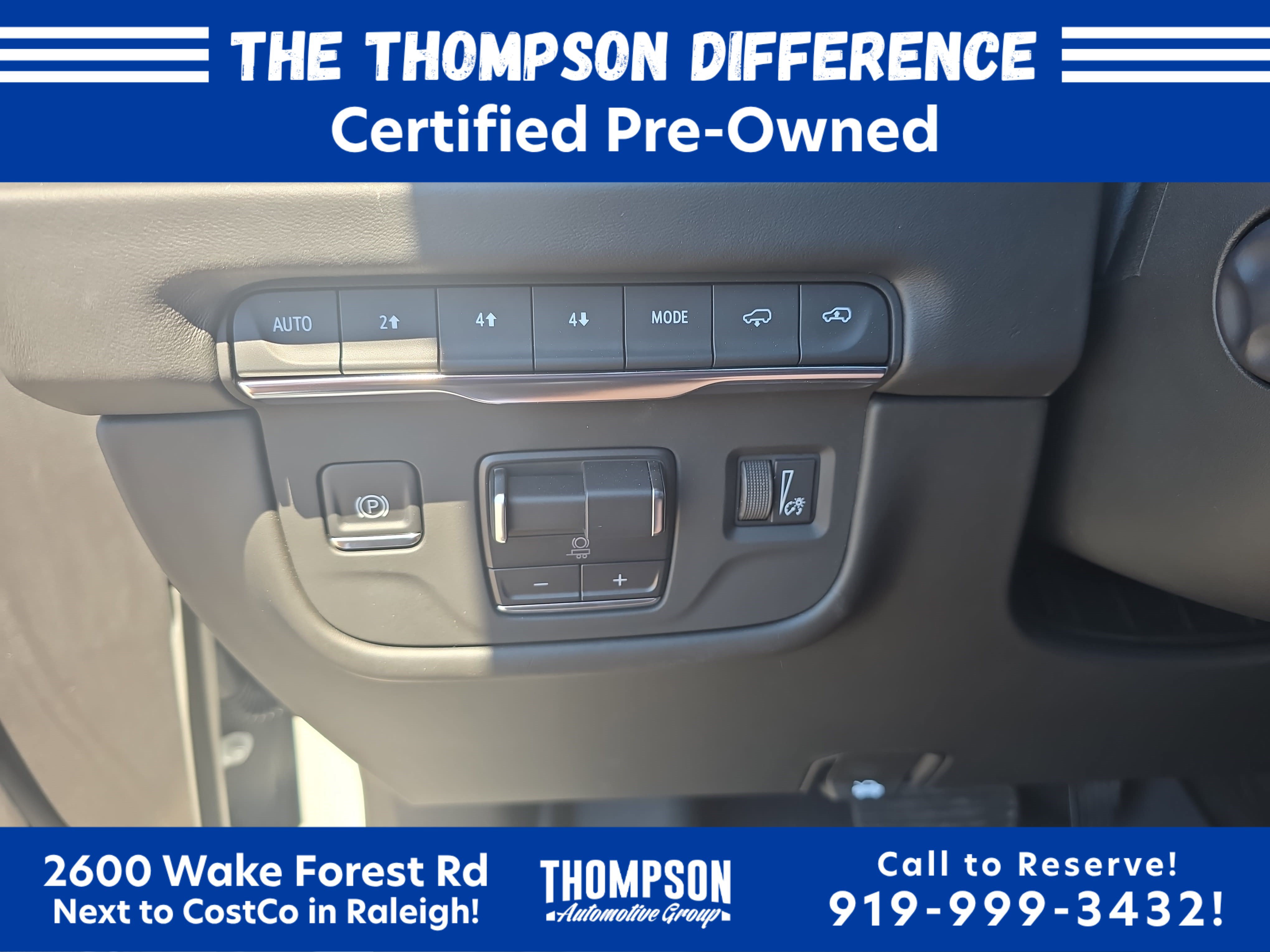 Used 2025 Cadillac Escalade Sport Platinum w/ LPO, Floor Liner Package AWD/4WD image 27