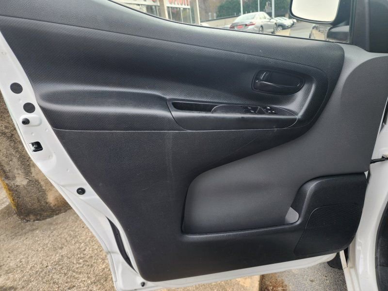 Used 2021 Nissan NV200 S FWD image 12