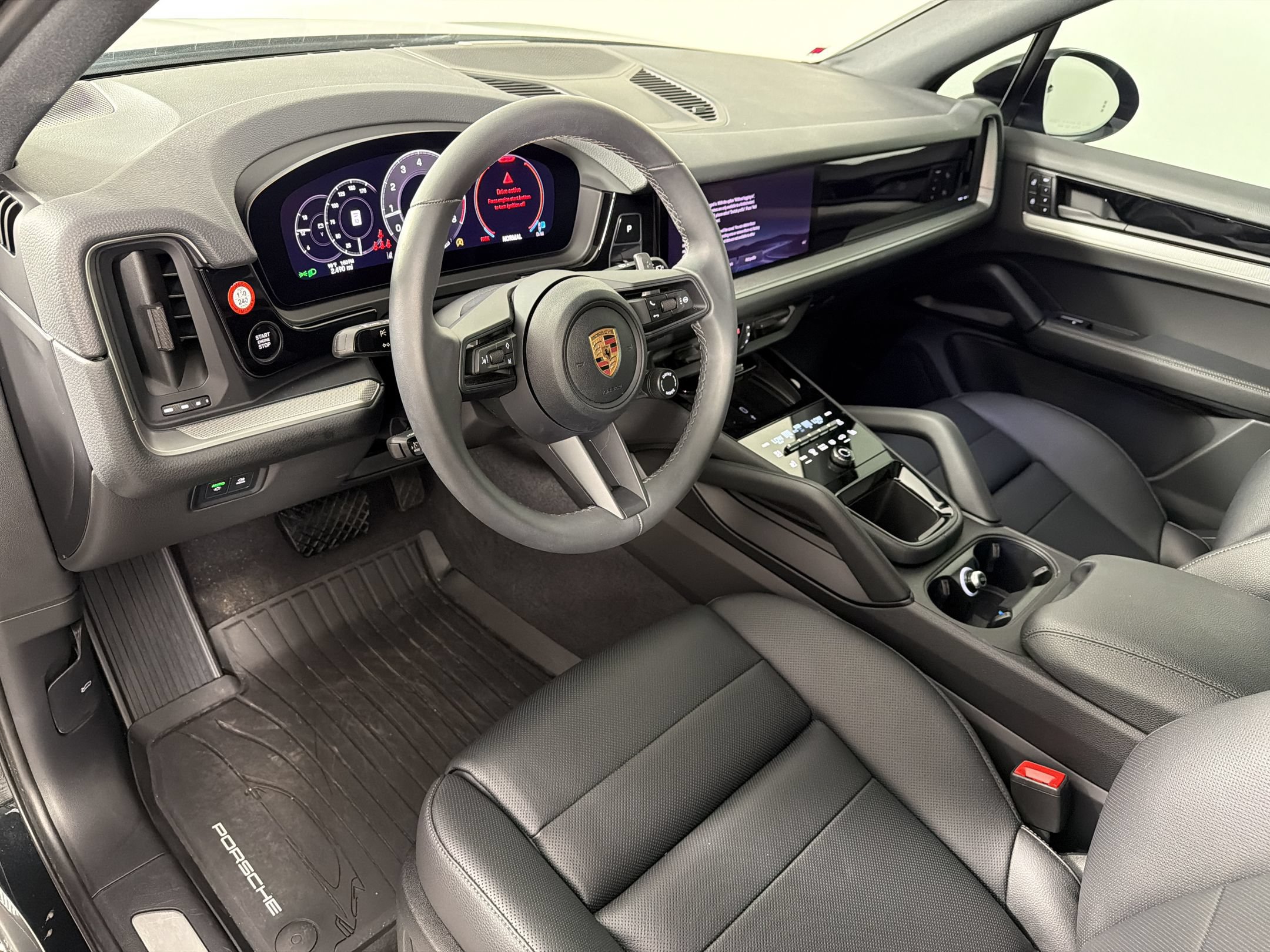 Certified 2026 Porsche Cayenne AWD/4WD image 4