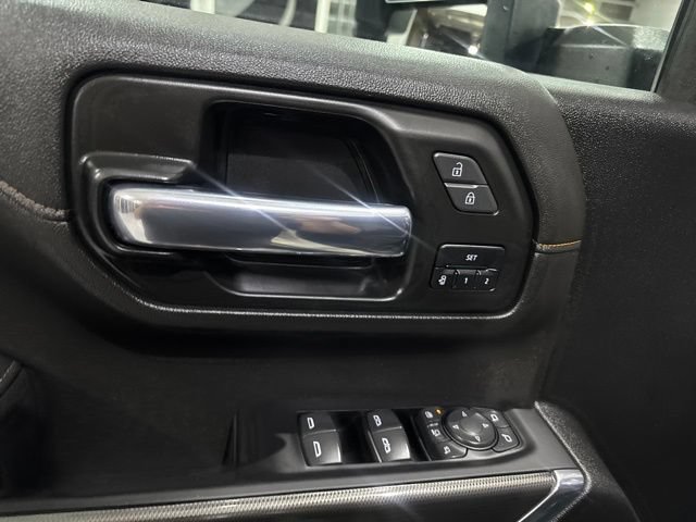 Used 2023 GMC Sierra 2500 AT4 w/ AT4 Premium Plus Package AWD/4WD image 16
