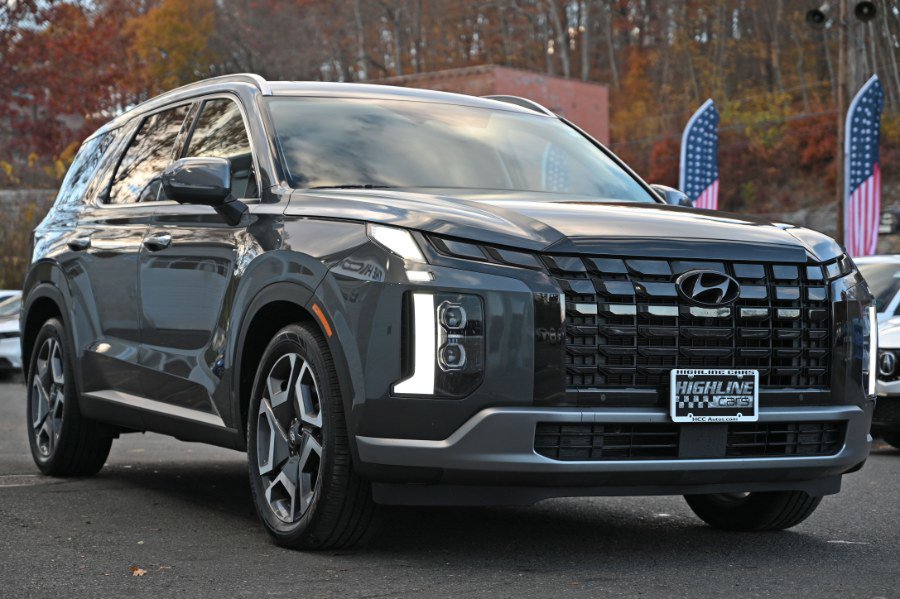 Used 2023 Hyundai Palisade SEL w/ Cargo Package image 8