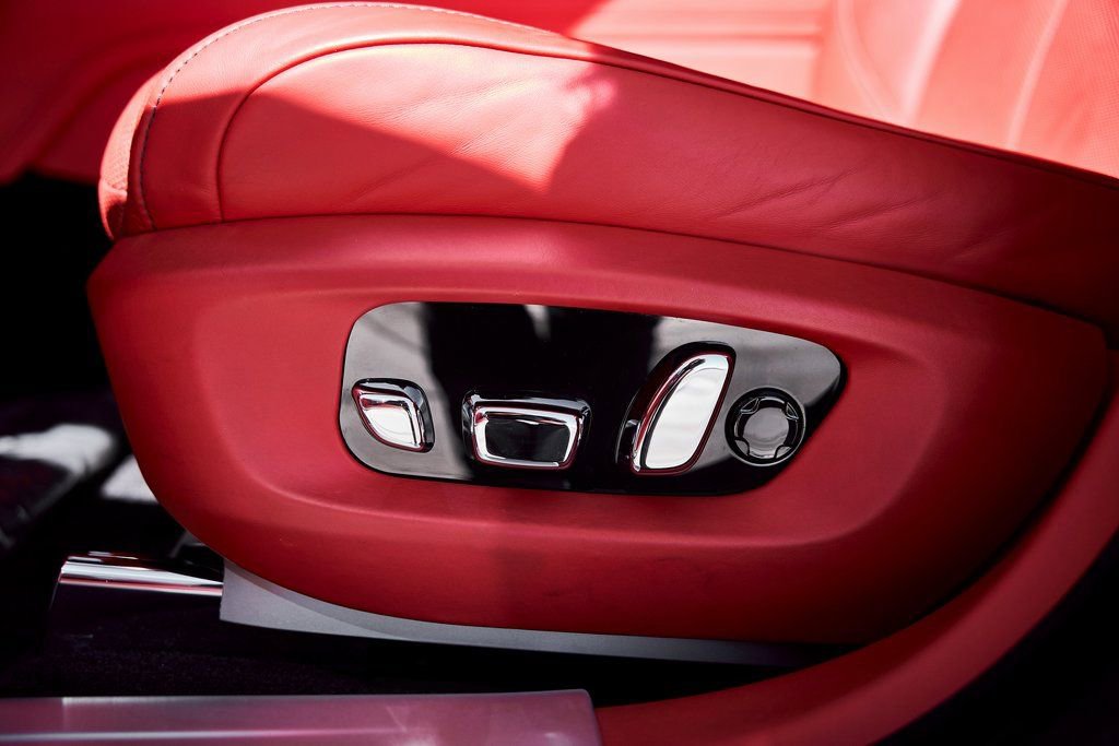 Used 2022 Rolls-Royce Ghost w/ Ghost Package image 42