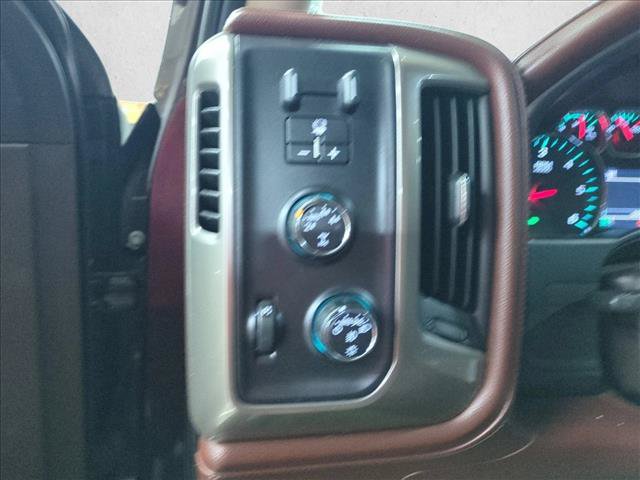 Used 2016 Chevrolet Silverado 1500 High Country w/ High Country Premium Package AWD/4WD image 13