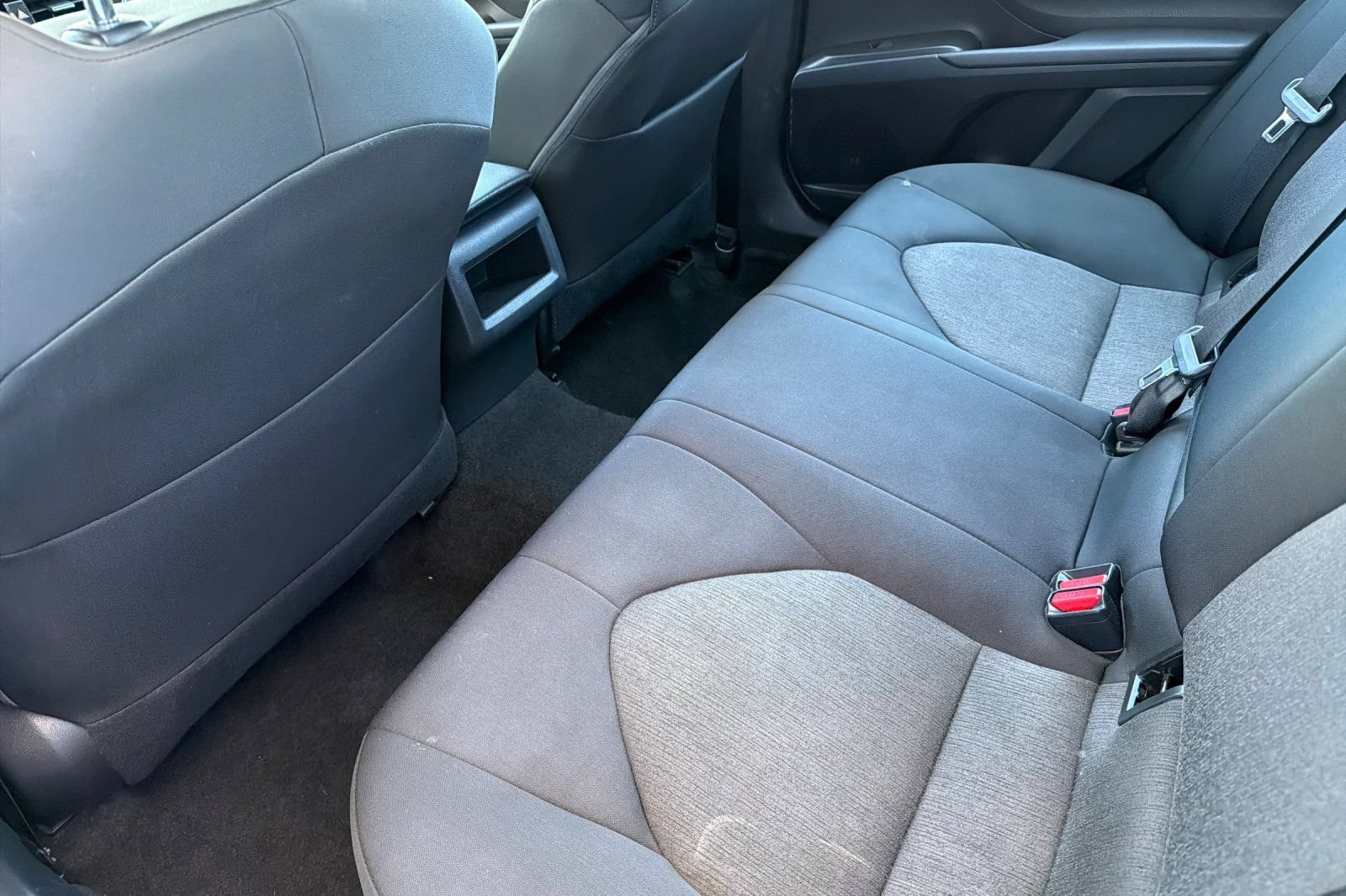 Used 2021 Toyota Camry LE w/ Cold Weather Package FWD image 12
