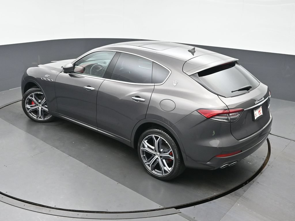 Used 2023 Maserati Levante GT AWD/4WD image 33