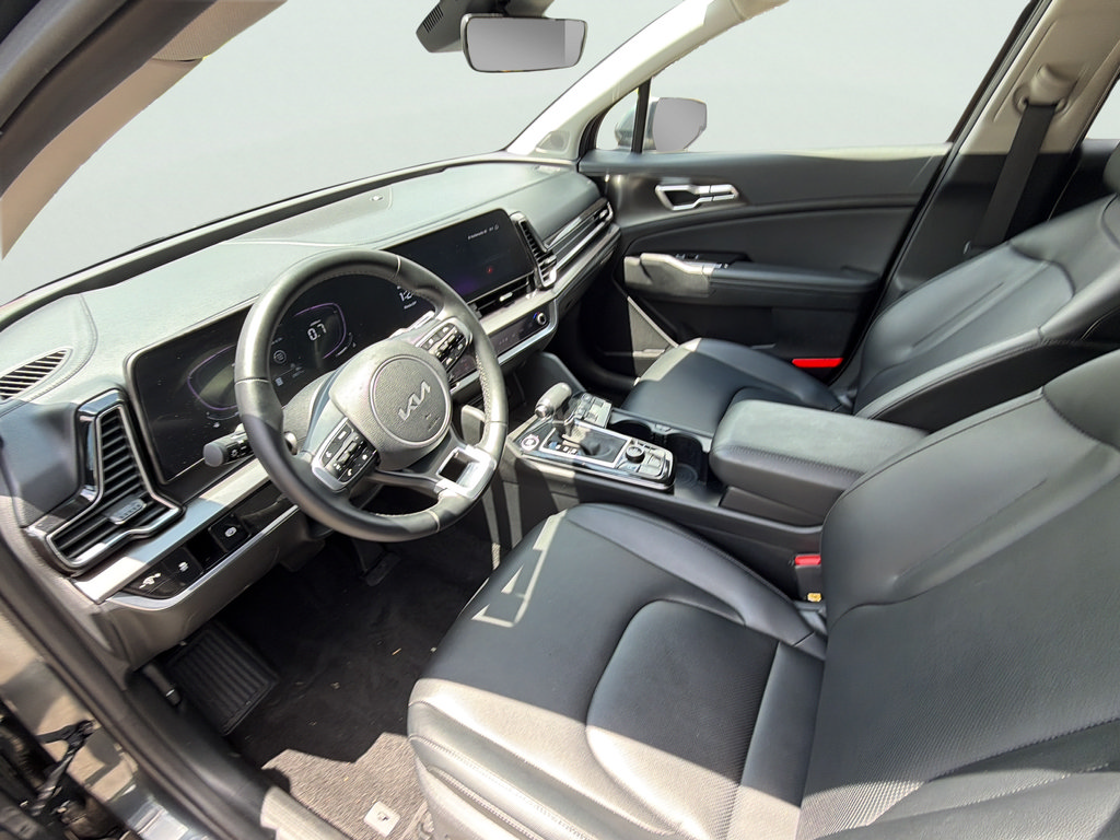 Used 2024 Kia Sportage EX FWD image 9