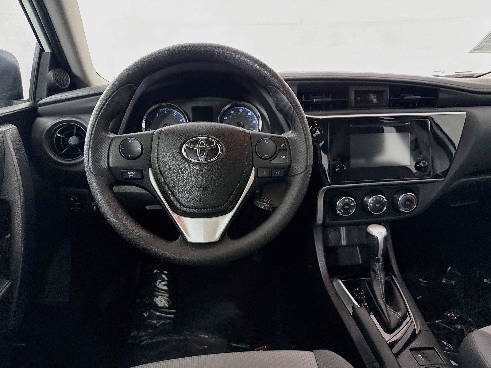 Used 2018 Toyota Corolla L FWD image 26