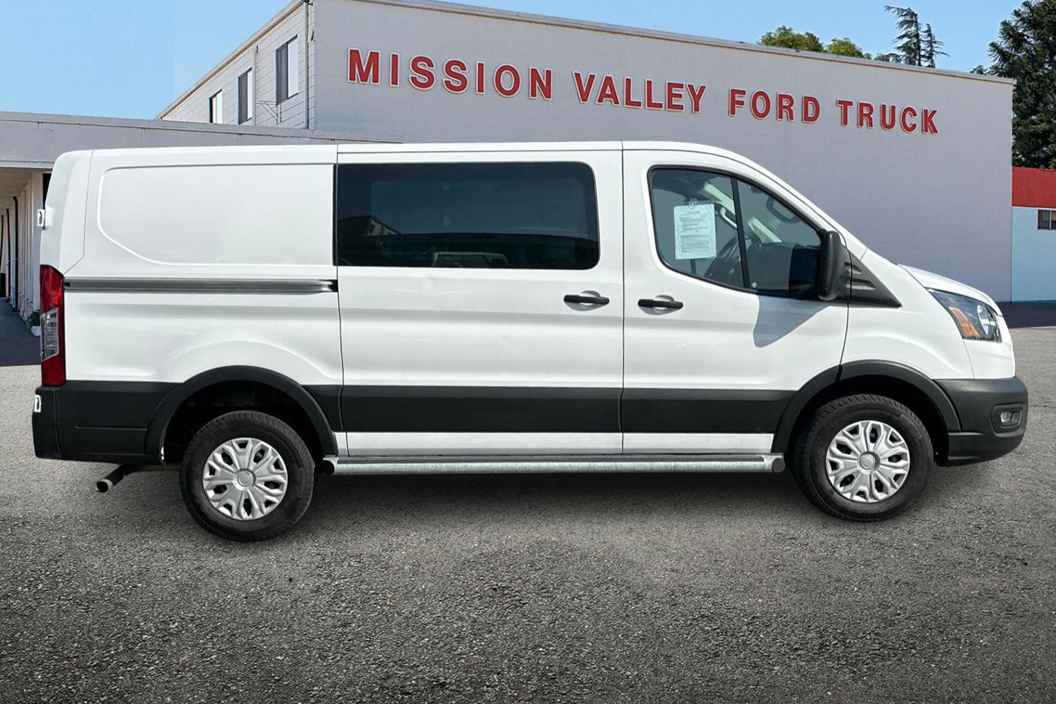Used 2023 Ford Transit 250 Low Roof w/ Exterior Upgrade Package image 3