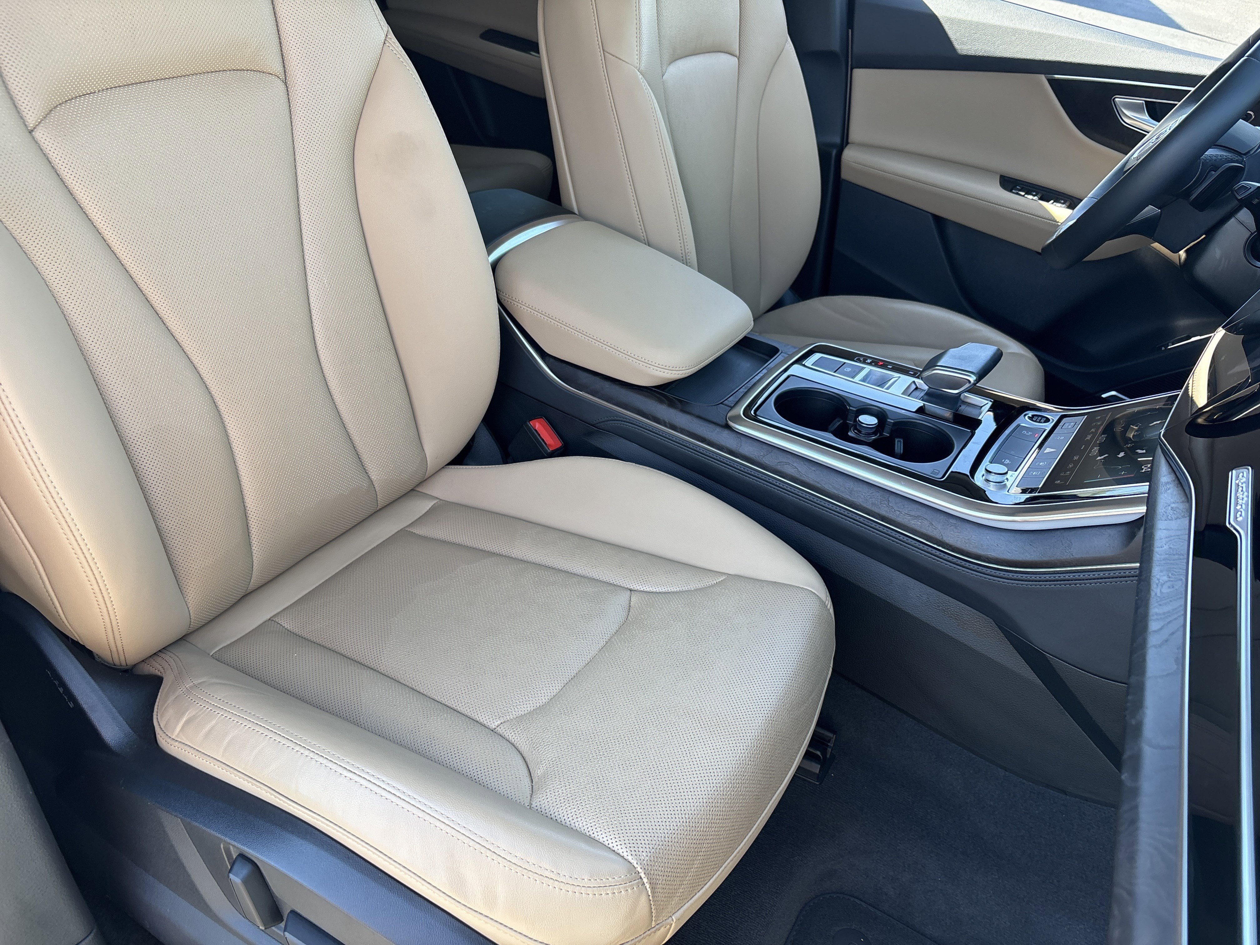 Used 2023 Audi Q7 Premium Plus w/ Premium Plus Package image 9