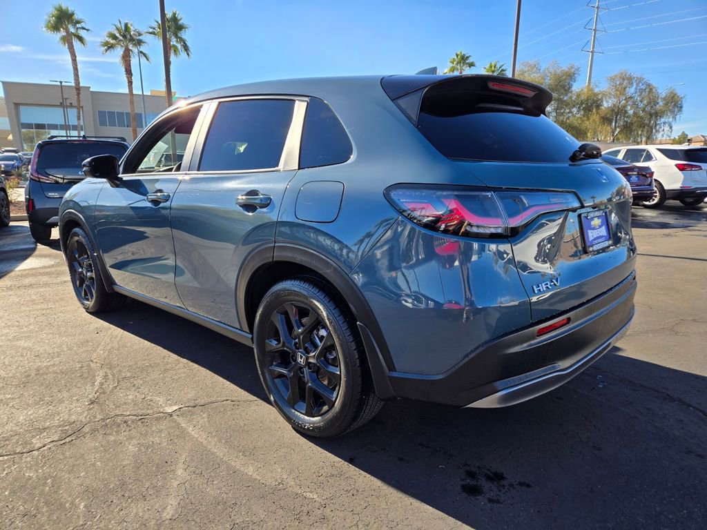 Used 2023 Honda HR-V Sport image 4