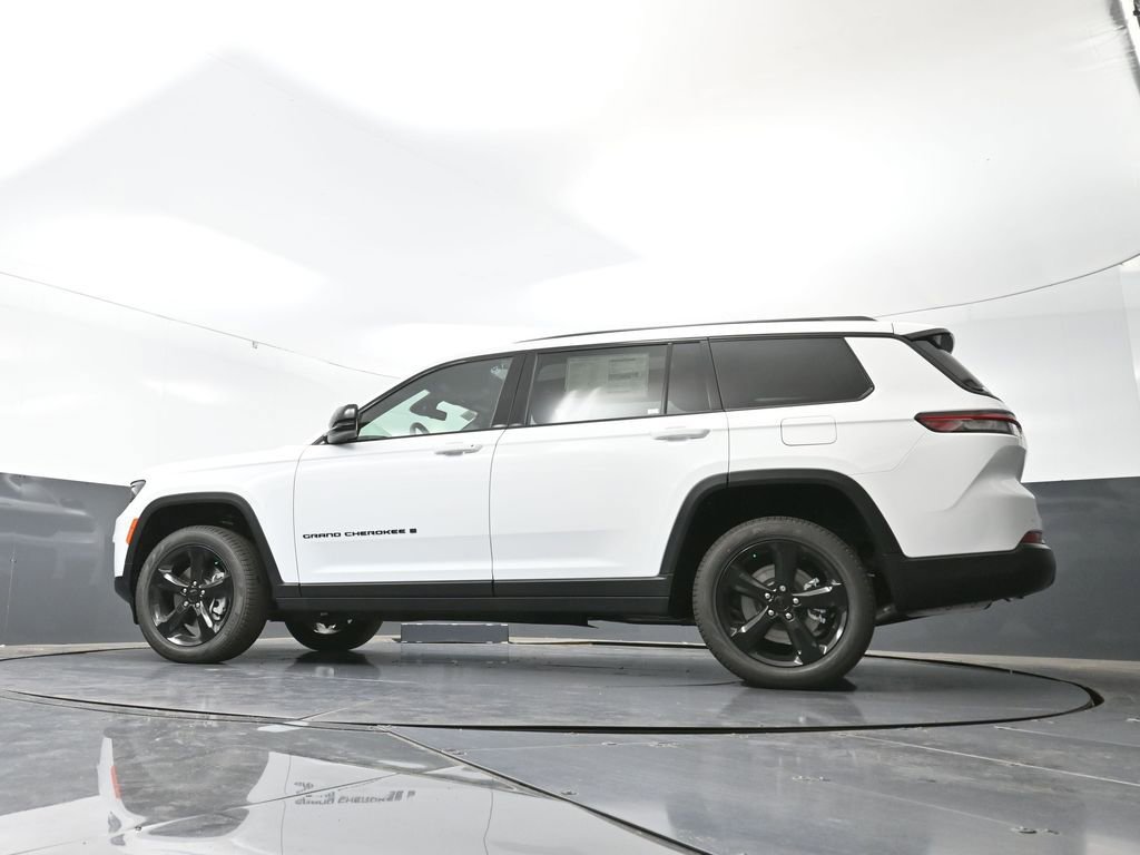 New 2025 Jeep Grand Cherokee L Limited w/ Black Appearance Package image 54