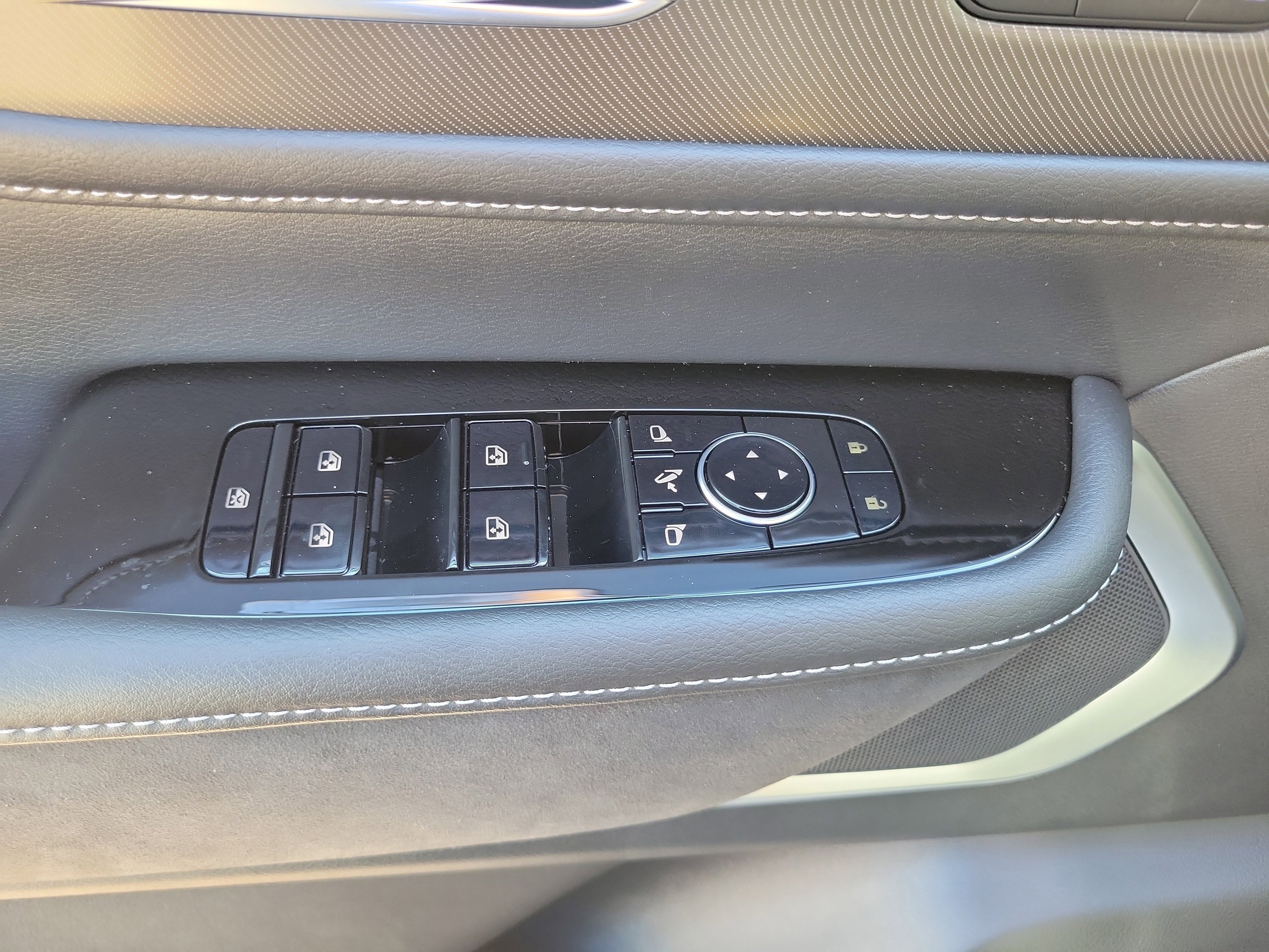 New 2026 INFINITI QX80 Luxe w/ Cargo Package image 17