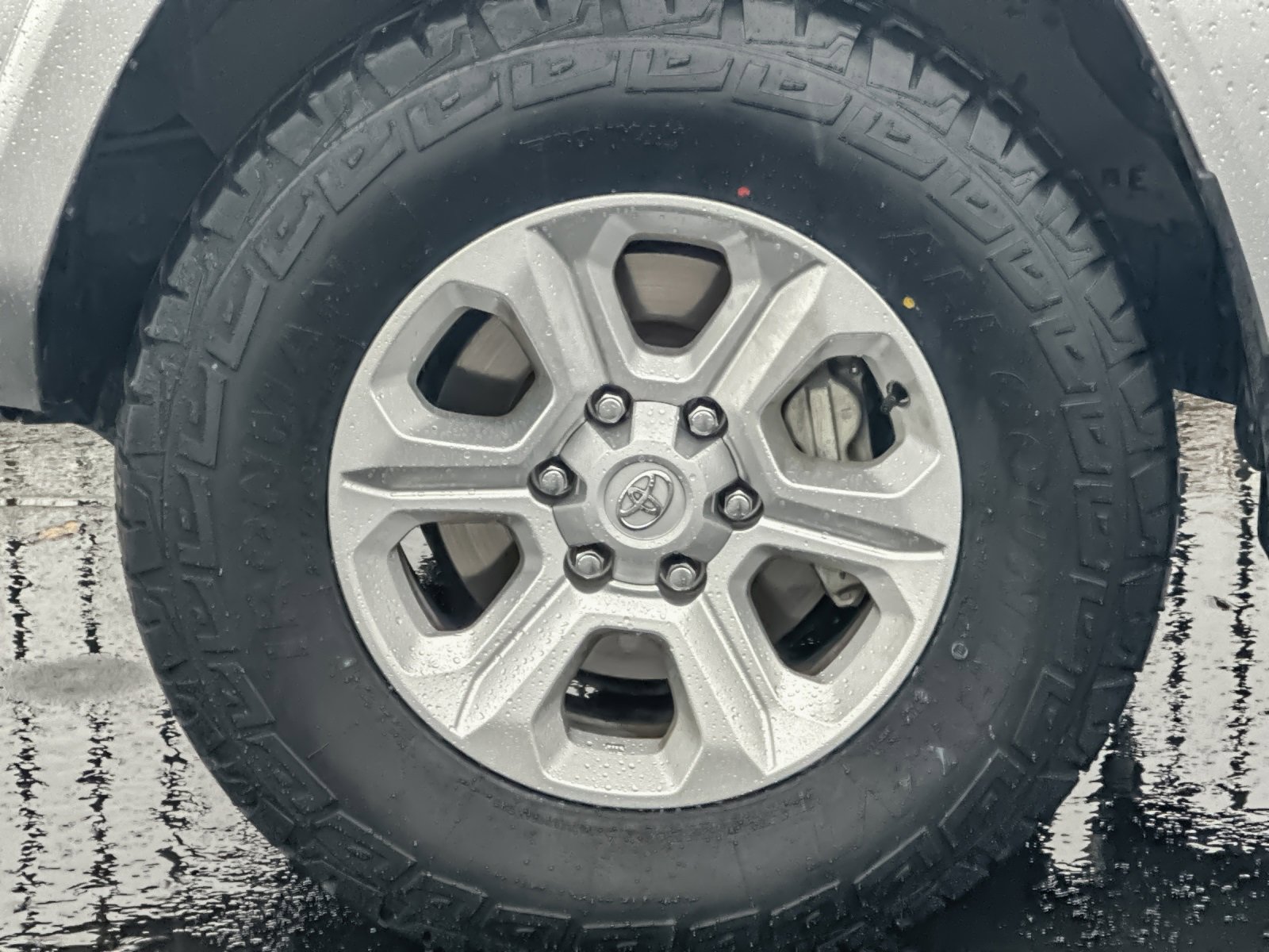 Used 2024 Toyota 4Runner SR5 image 26