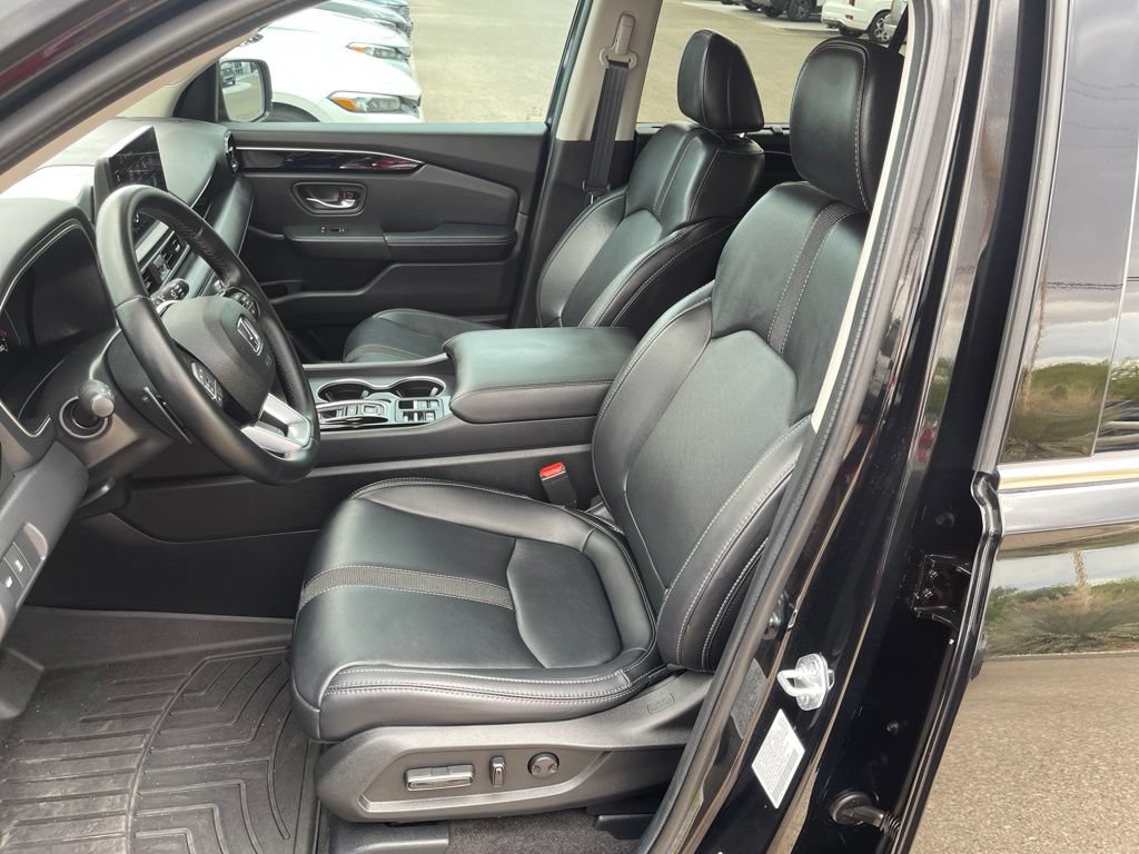 Certified 2024 Honda Pilot Touring image 9