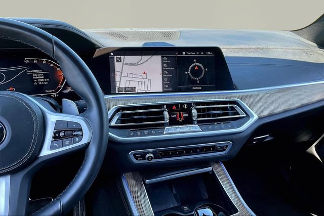 Used 2022 BMW X5 xDrive40i w/ M Sport Package AWD/4WD image 9