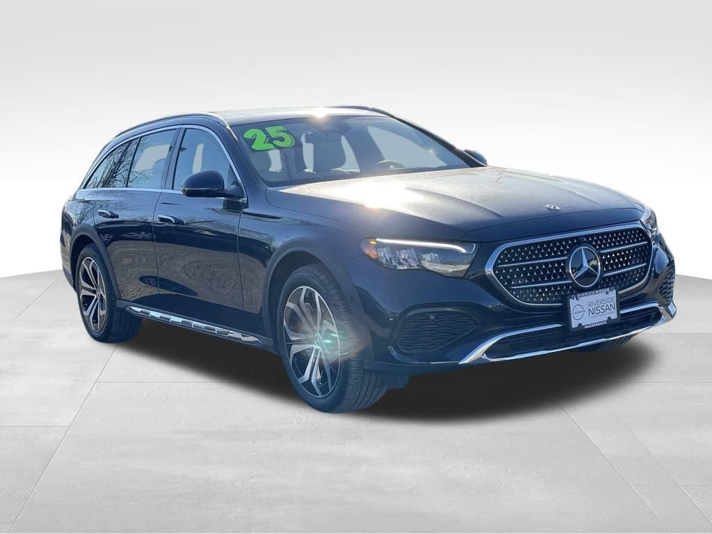 Used 2025 Mercedes-Benz E 450 4MATIC All-Terrain Wagon image 3