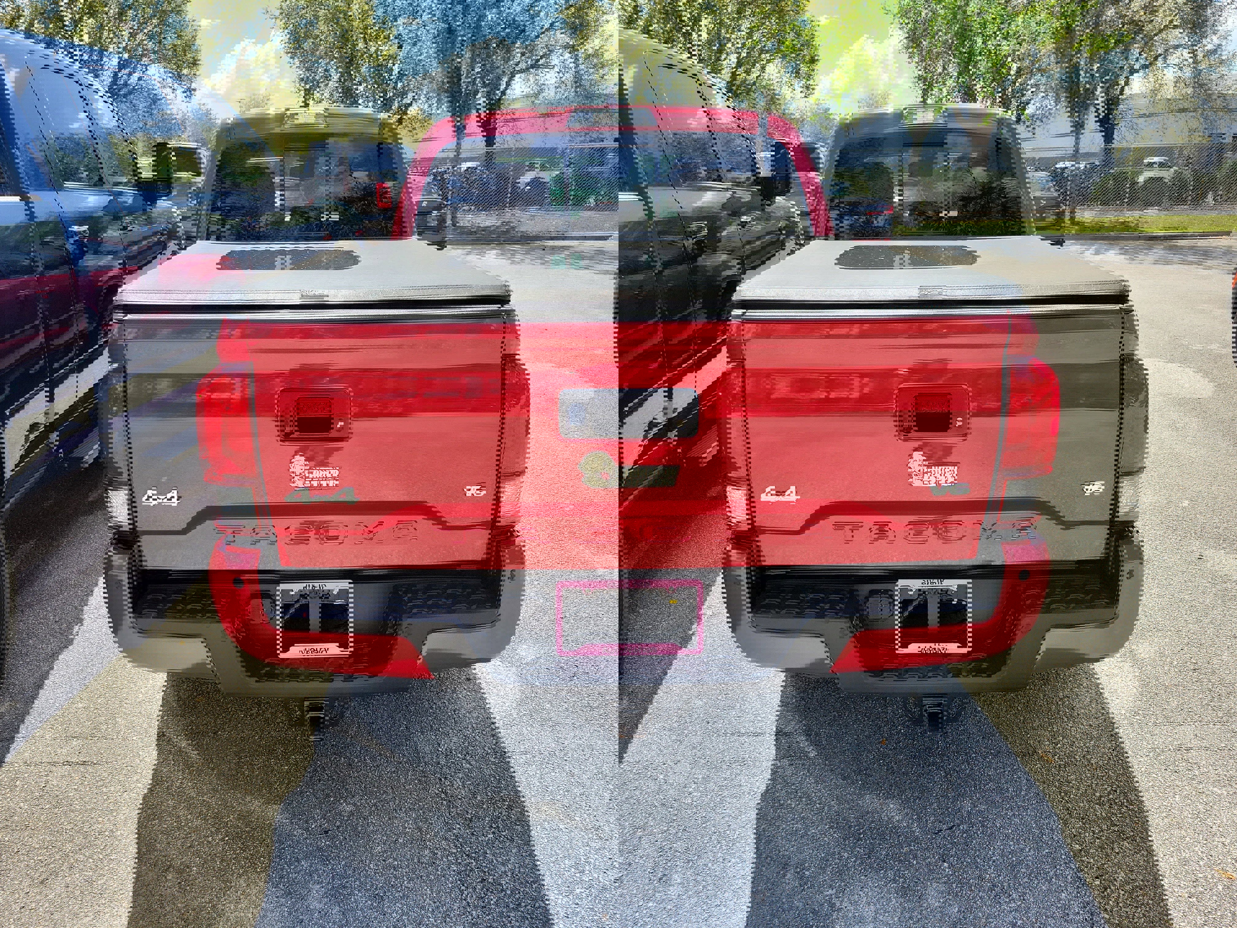 Used 2023 Toyota Tacoma SR5 w/ Technology Package image 10