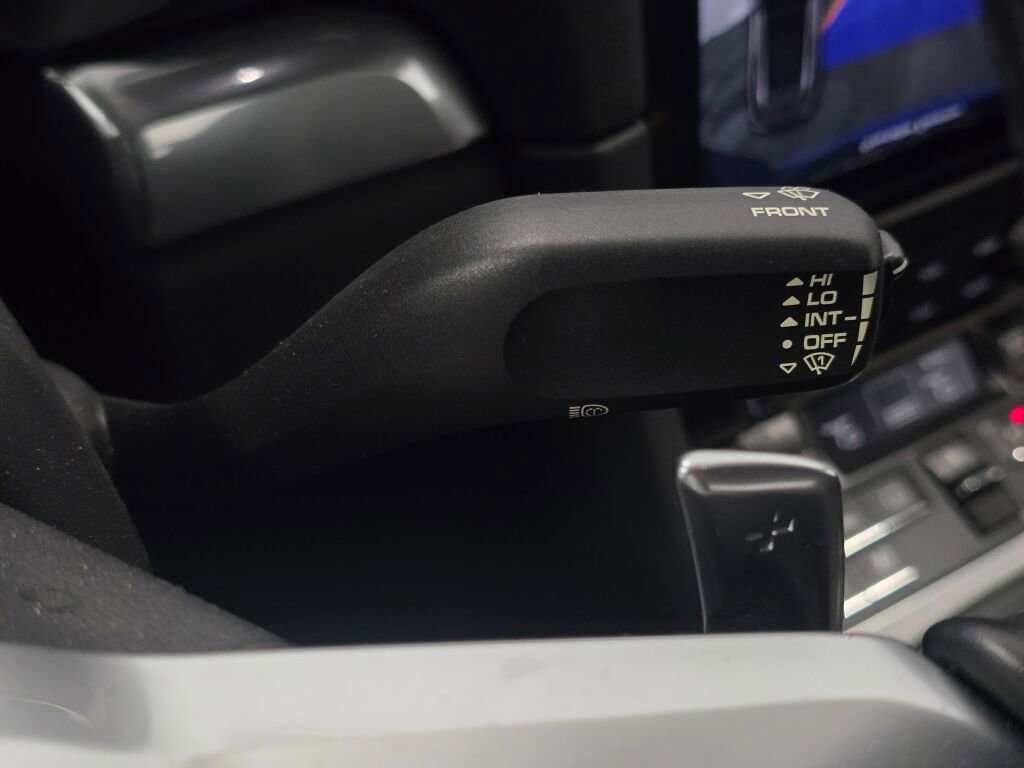 Certified 2018 Porsche 718 Cayman image 36