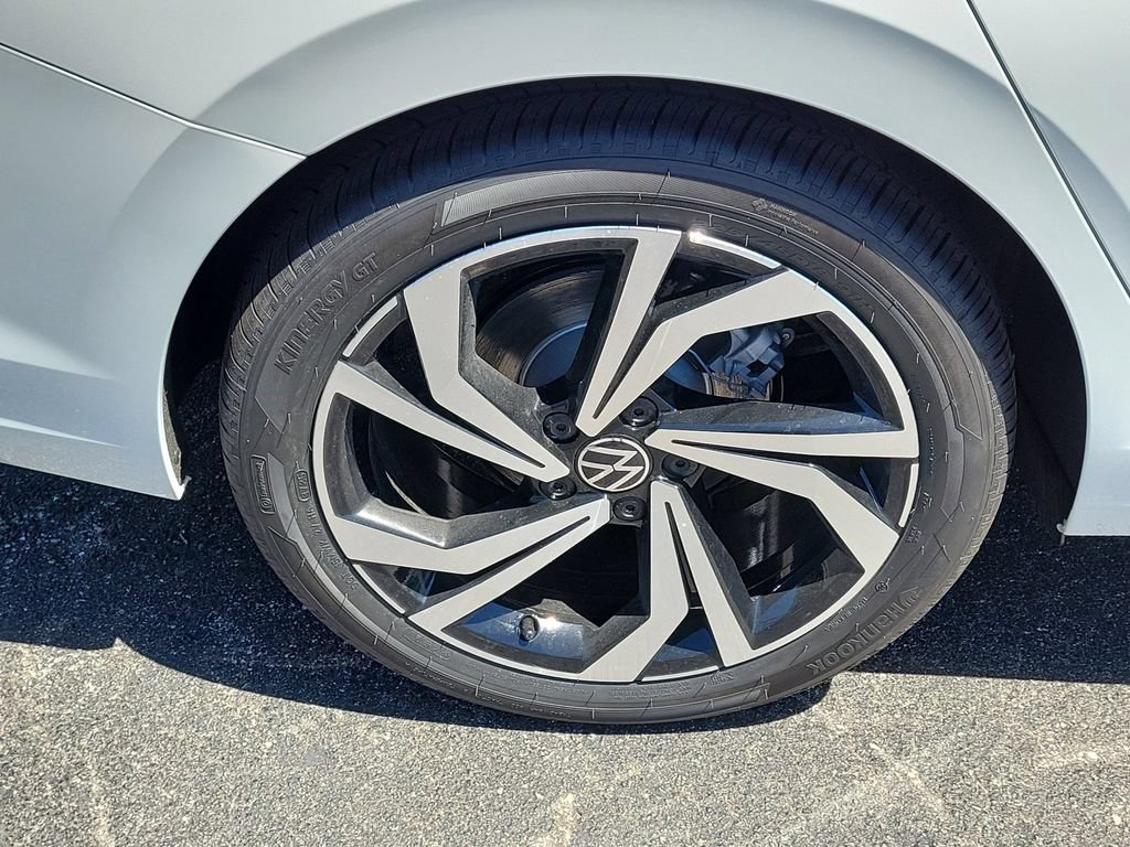 New 2026 Volkswagen Jetta SEL FWD image 5