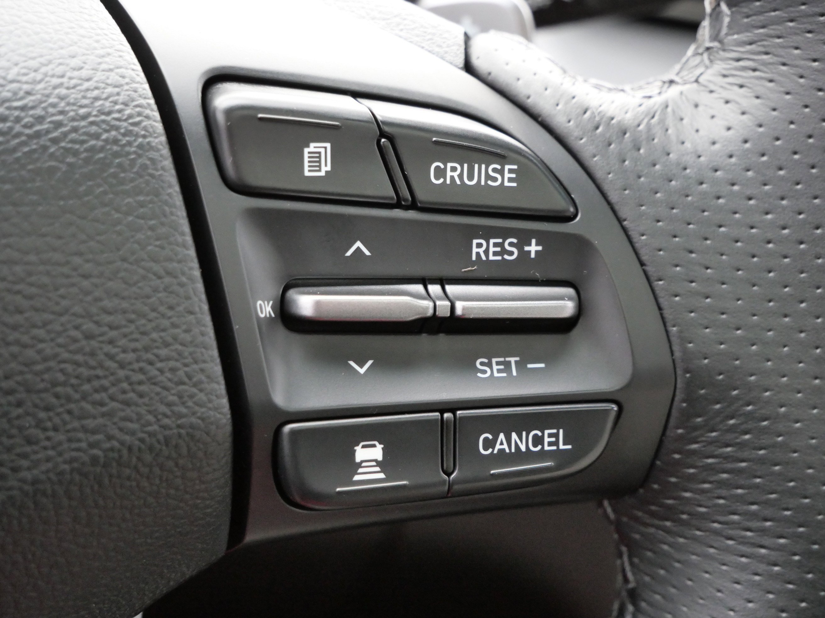 Used 2020 Hyundai Veloster Turbo Ultimate image 32