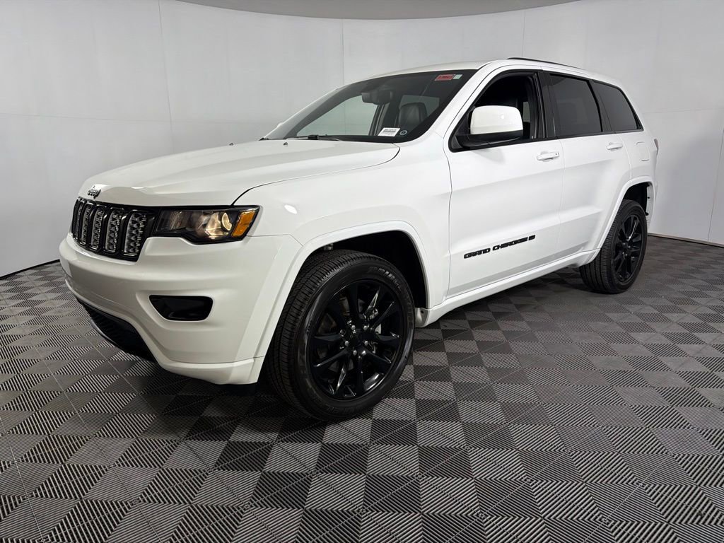 Used 2022 Jeep Grand Cherokee Laredo X AWD/4WD image 10