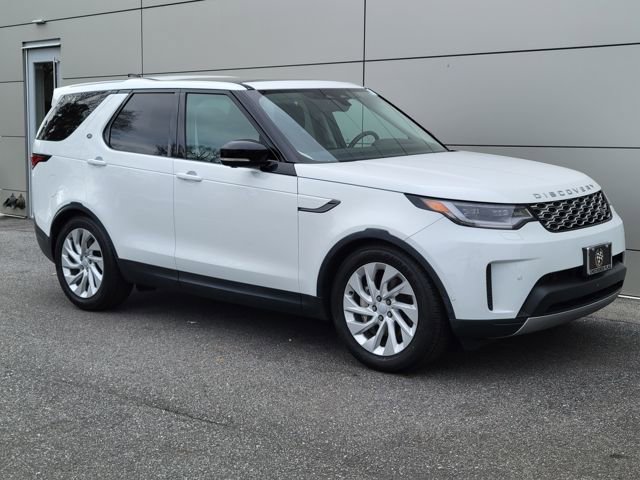 Used 2024 Land Rover Discovery S image 6