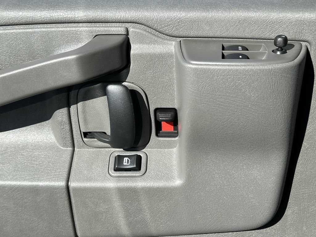 New 2025 GMC Savana 2500 Extended w/ Driver Convenience Package RWD image 22