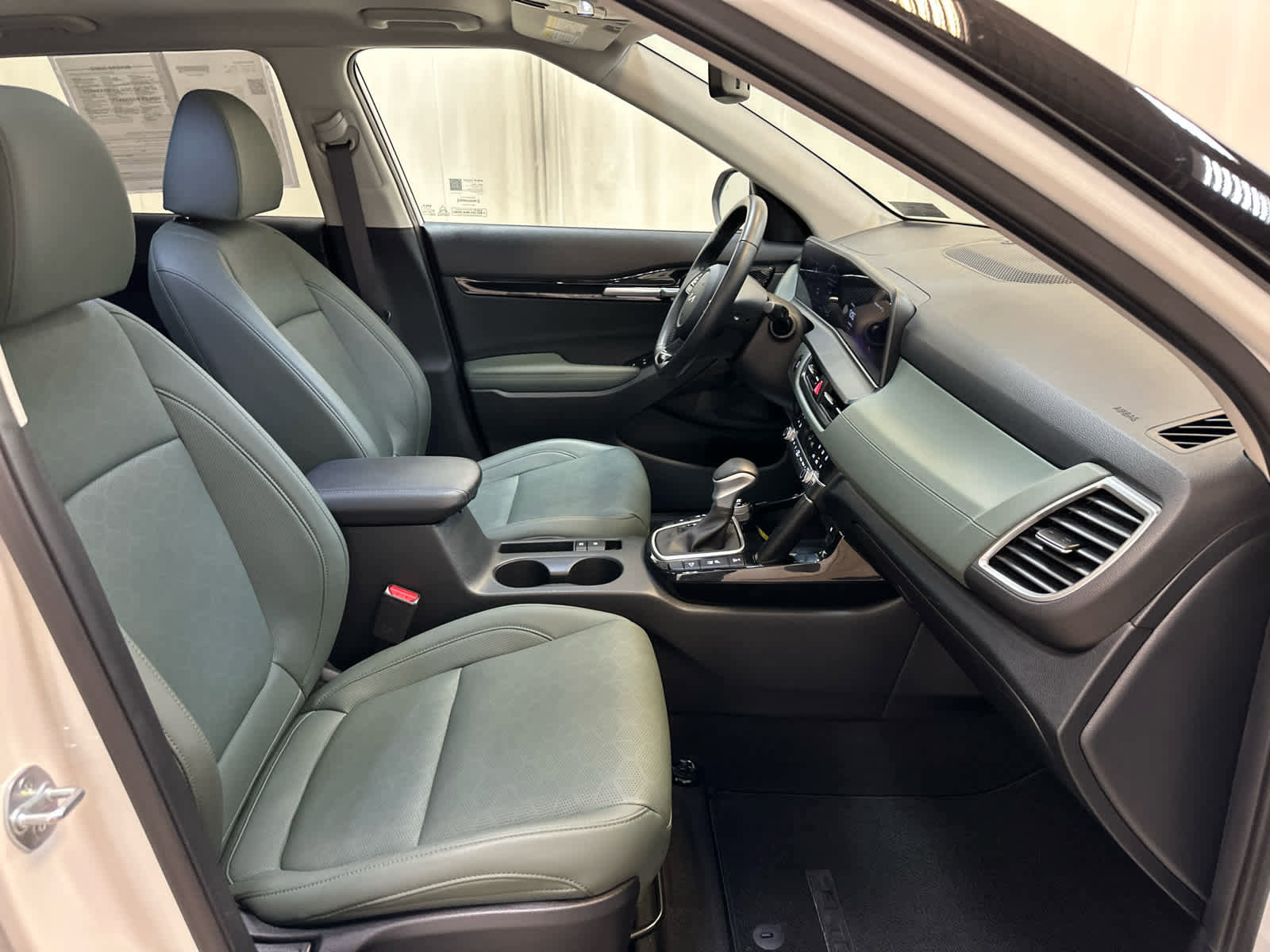 Used 2024 Kia Seltos SX w/ SX Sunroof Package AWD/4WD image 14