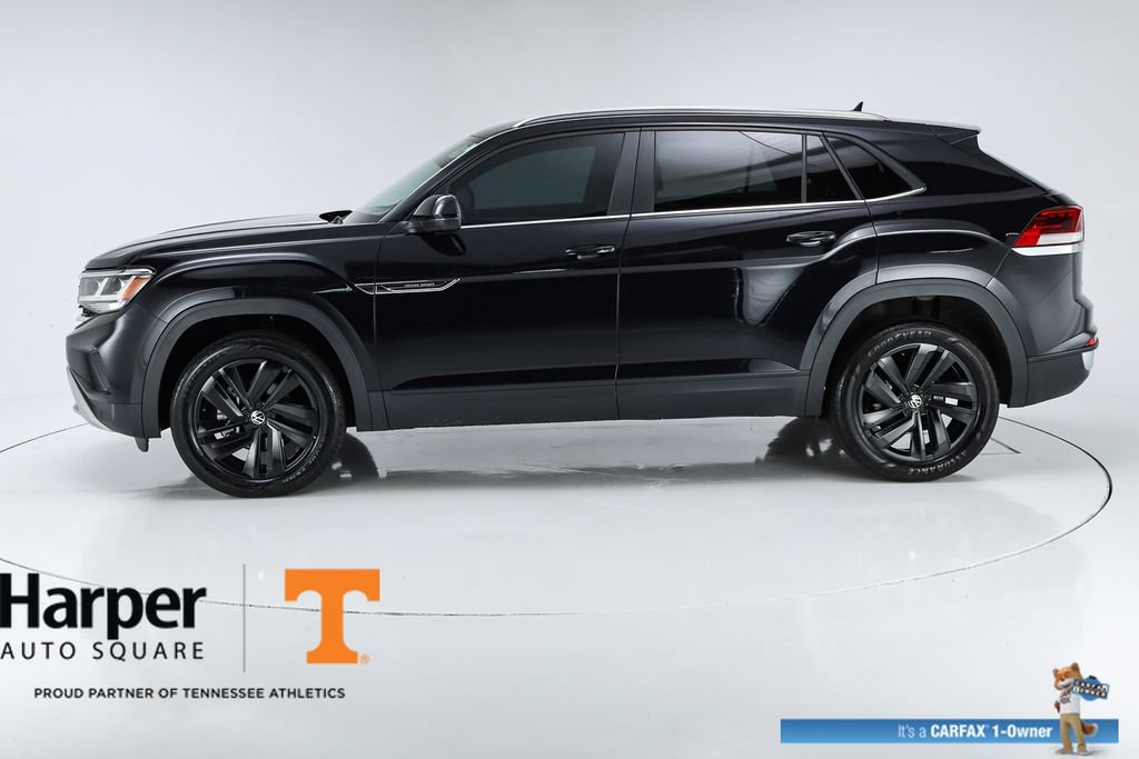 Used 2023 Volkswagen Atlas Cross Sport SE w/ Panoramic Sunroof Package AWD/4WD image 2