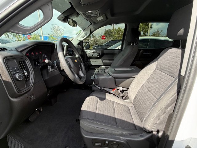 Used 2022 Chevrolet Silverado 1500 Custom RWD image 2