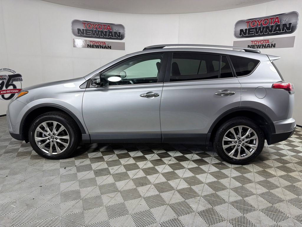 Used 2018 Toyota RAV4 Limited w/ Advanced Technology Package FWD image 7